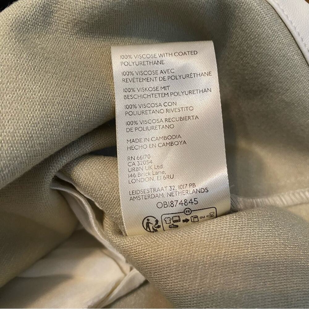 Free People We The Free Wynn’s Vegan Faux Leather Bone Cream Mini Skirt size 31 - Picture 11 of 11